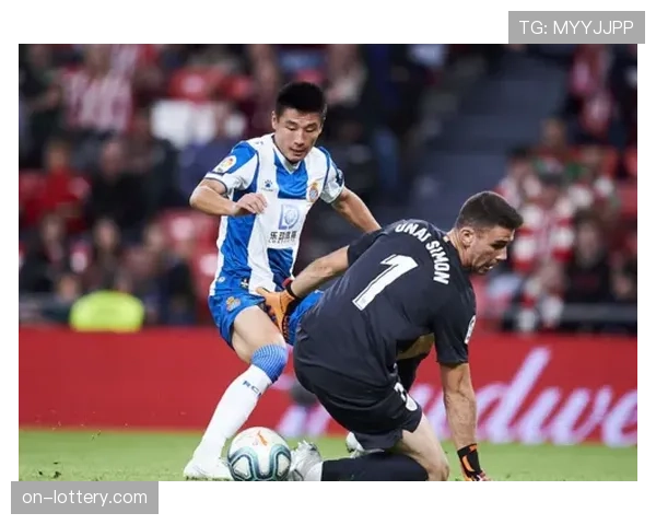 官方:梅斯主力门将因肩部手术赛季报销,球队保级压力骤增 官方:梅斯主力门将因肩部手术赛季报销,球队保级压力骤增